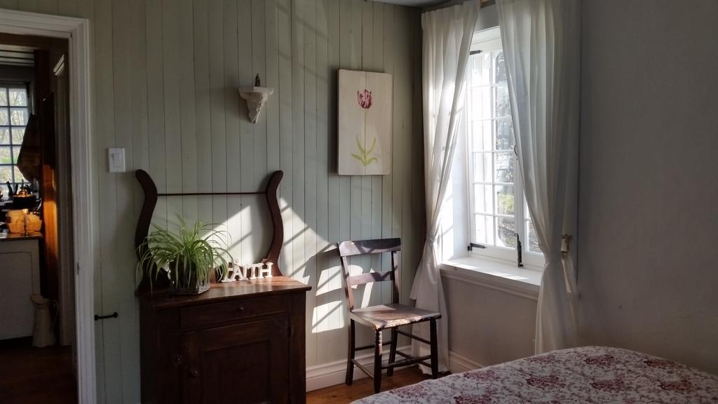 La Maison Ancestrale Guerard Saint-Laurent-de-l'ile d'Orleans Eksteriør bilde