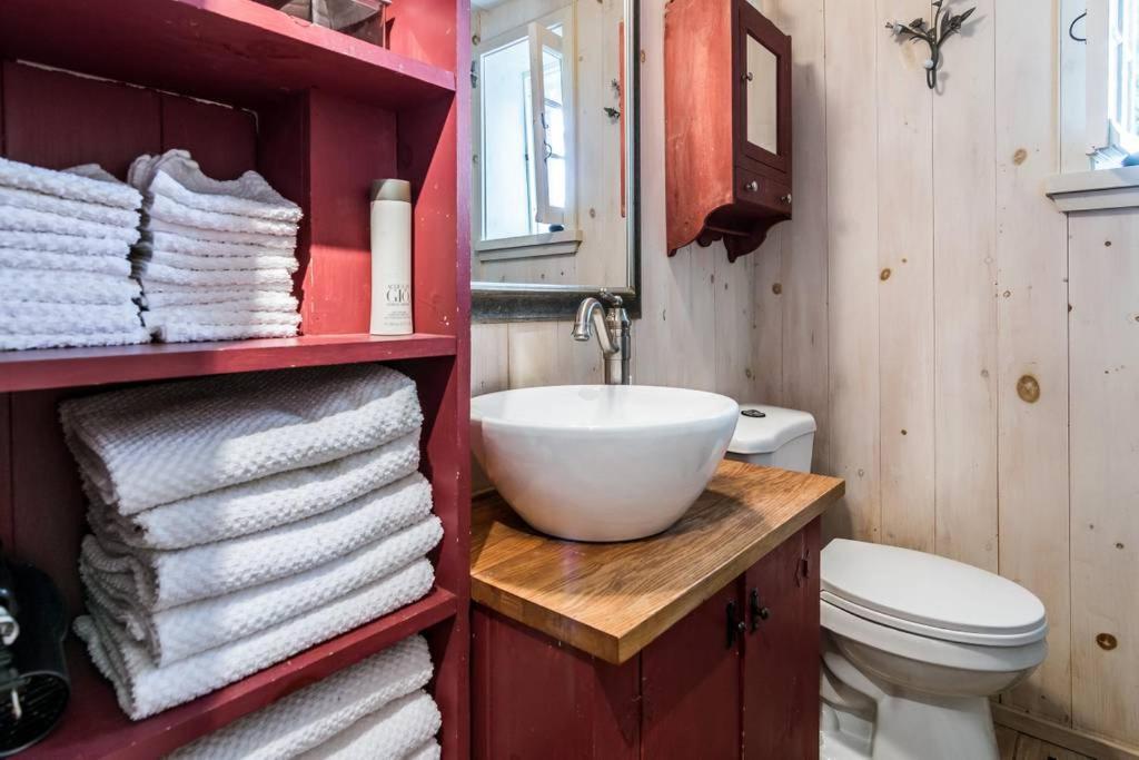 La Maison Ancestrale Guerard Saint-Laurent-de-l'ile d'Orleans Eksteriør bilde