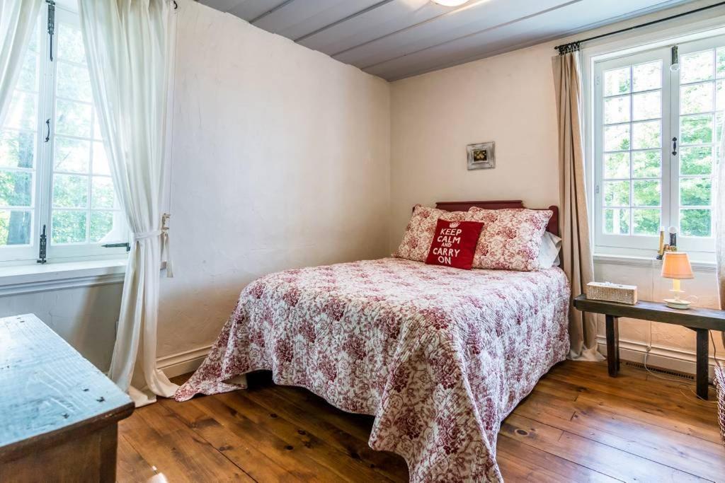 La Maison Ancestrale Guerard Saint-Laurent-de-l'ile d'Orleans Eksteriør bilde